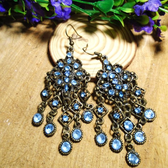 Vintage Jewelry - Vintage Rhinestone earrings Chandelier ornate details NWOT Rhombus Dangles